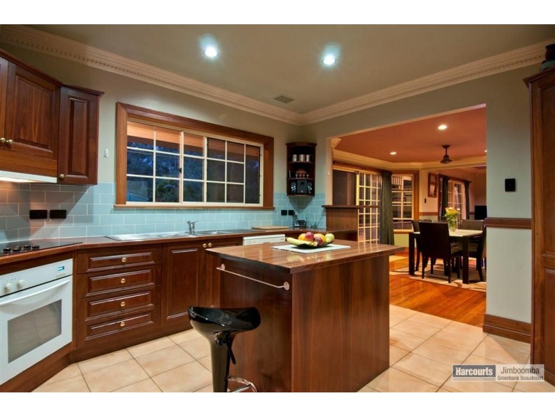 39 Spinebill Drive, Greenbank QLD 4124