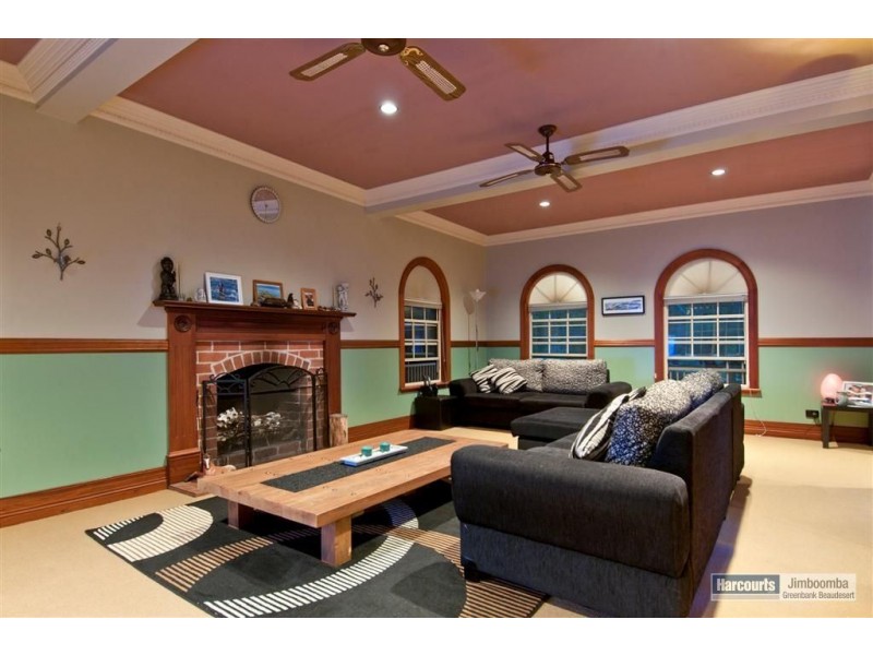 39 Spinebill Drive, Greenbank QLD 4124