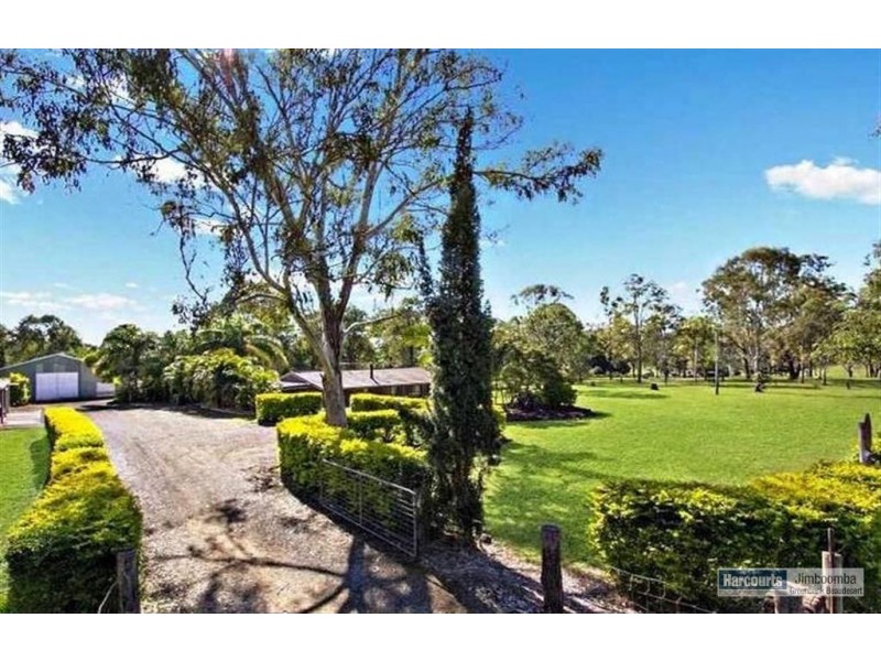 18 The Grange Road, Gleneagle QLD 4285
