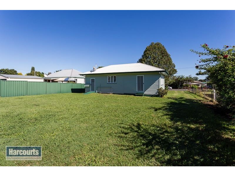 3 Pitt street, Beaudesert QLD 4285