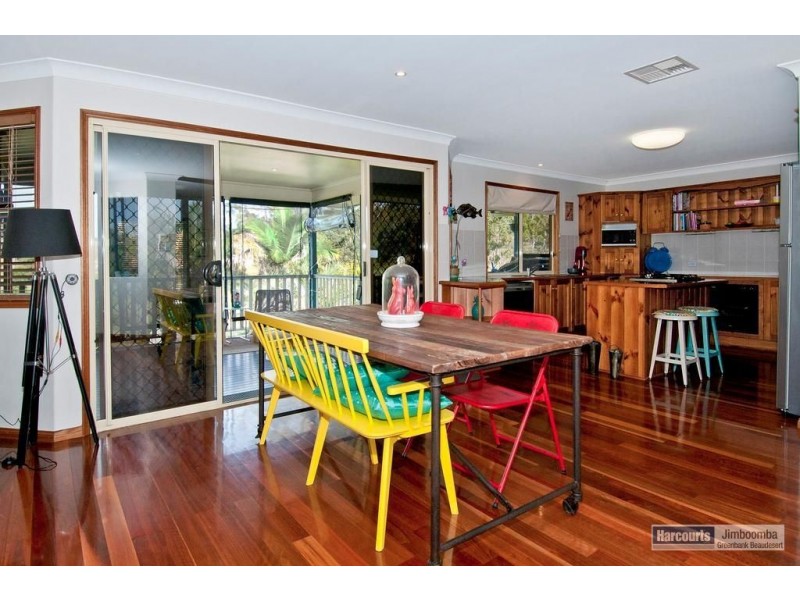 6 Scarborough Court, Mundoolun QLD 4285