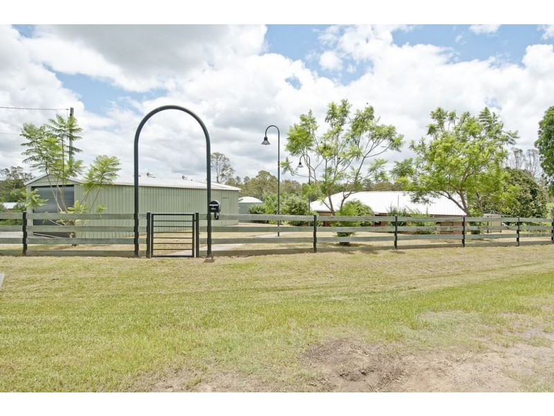 74 Vista Road, South Maclean QLD 4280