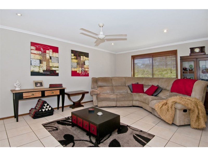 98-100 Silvereye Crescent, Greenbank QLD 4124