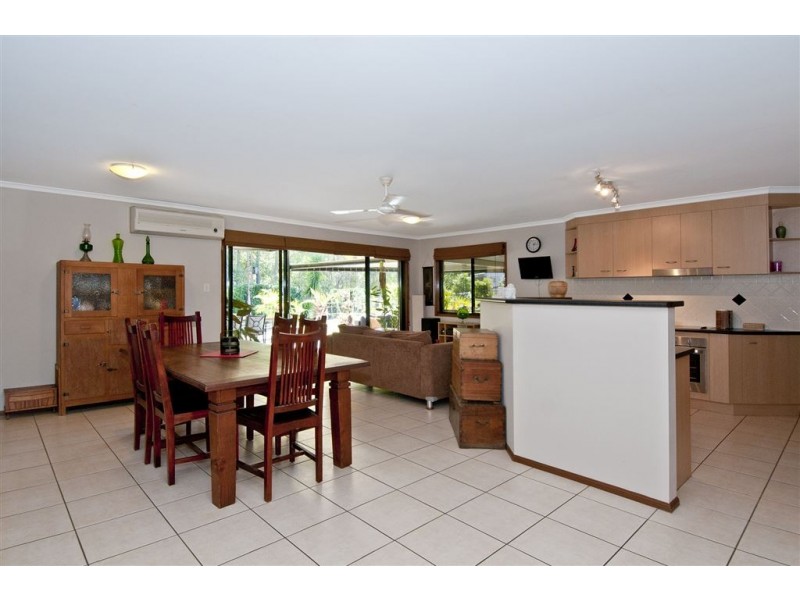 98-100 Silvereye Crescent, Greenbank QLD 4124