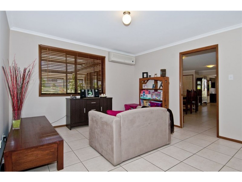 98-100 Silvereye Crescent, Greenbank QLD 4124