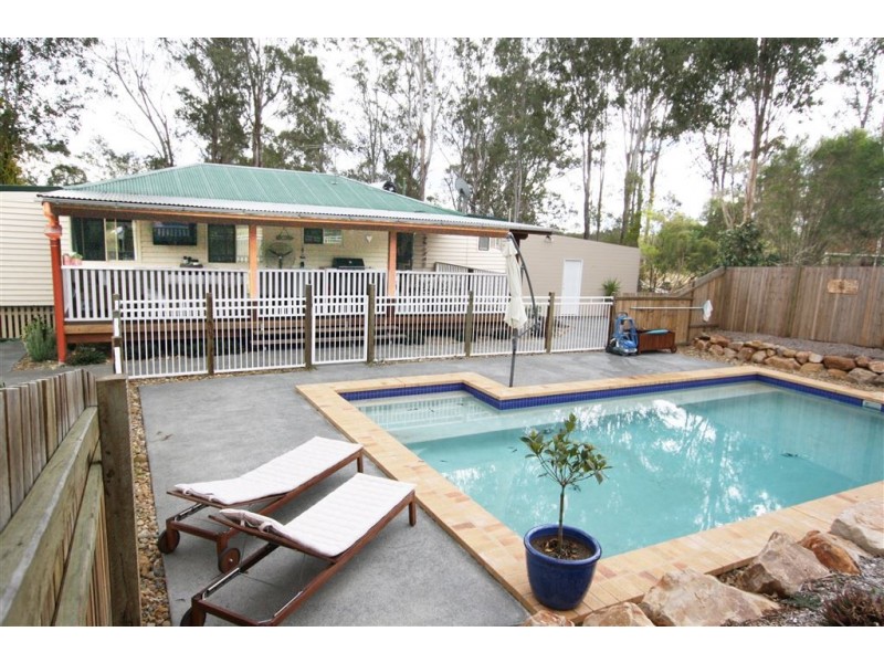 21 Brushwood Crescent, Cedar Grove QLD 4285