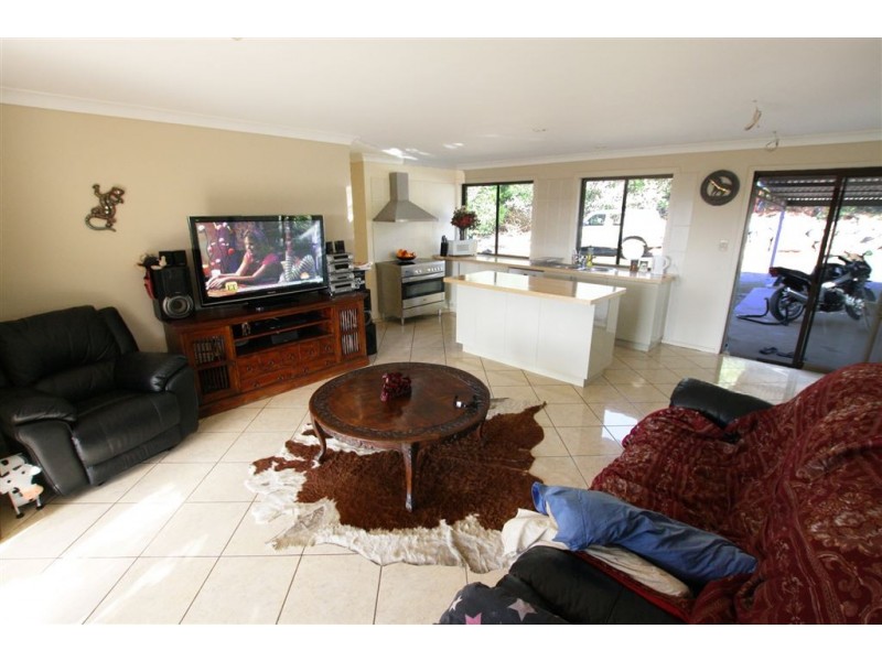 135 Trewin Road, Cedar Vale QLD 4285