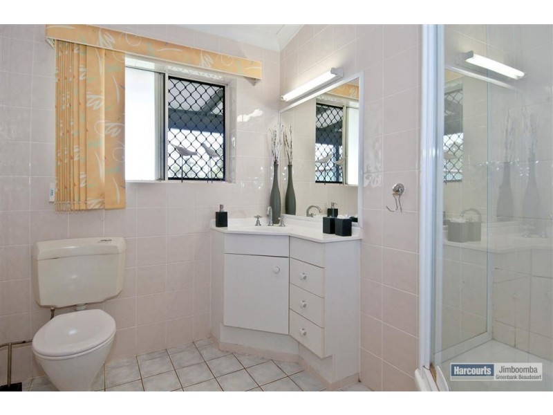 18-30 Sharon Drive, North Maclean QLD 4280