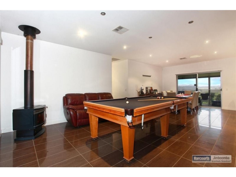 380 Kooralybn Road, Laravale QLD 4285