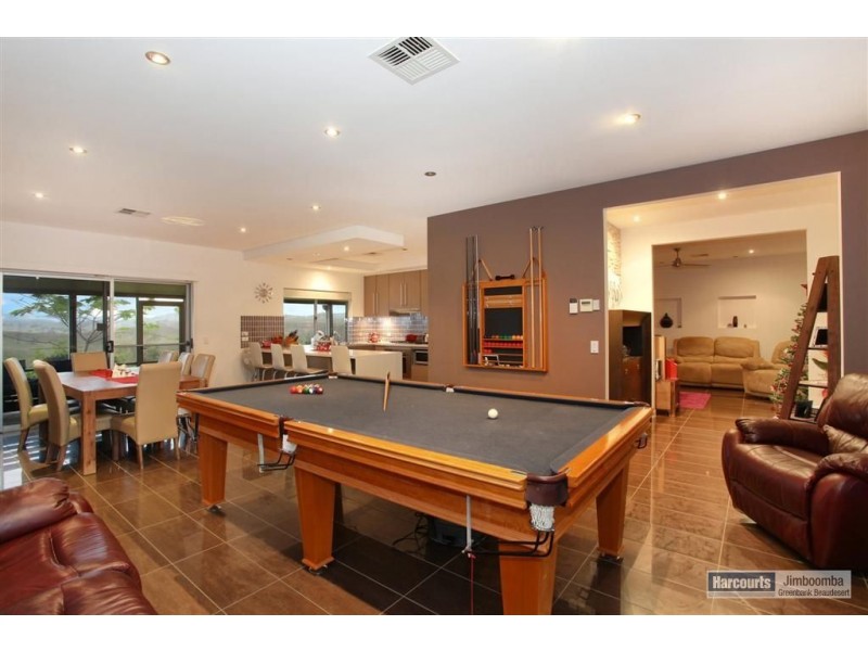 380 Kooralybn Road, Laravale QLD 4285