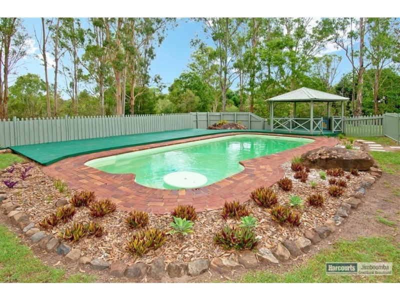 176 Sharon Drive, North Maclean QLD 4280
