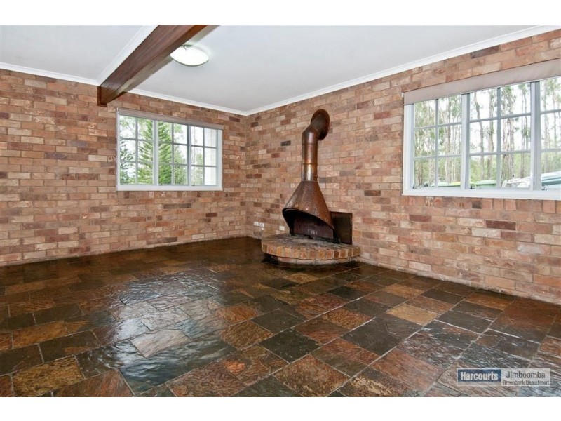 176 Sharon Drive, North Maclean QLD 4280