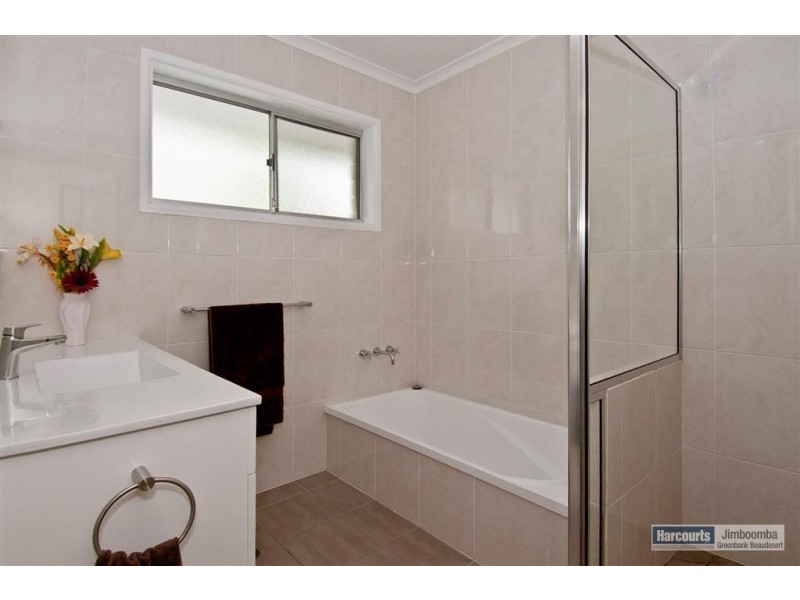 176 Sharon Drive, North Maclean QLD 4280