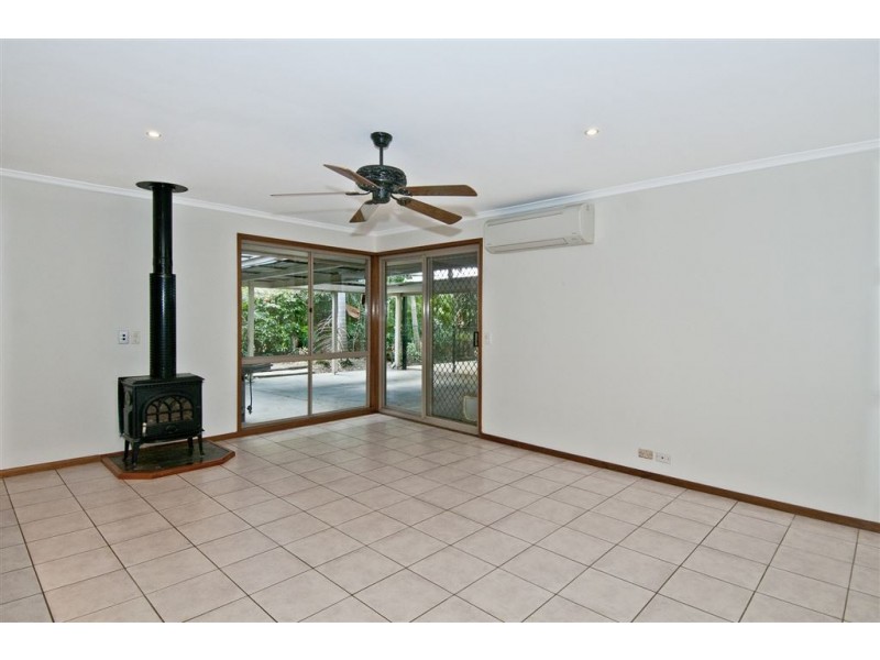 30 Errol Court, Cedar Grove QLD 4285