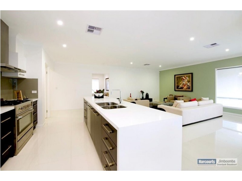 4 Wildwood Crescent, Jimboomba QLD 4280