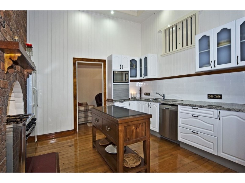 1 Johnstone Street, Sadliers Crossing QLD 4305