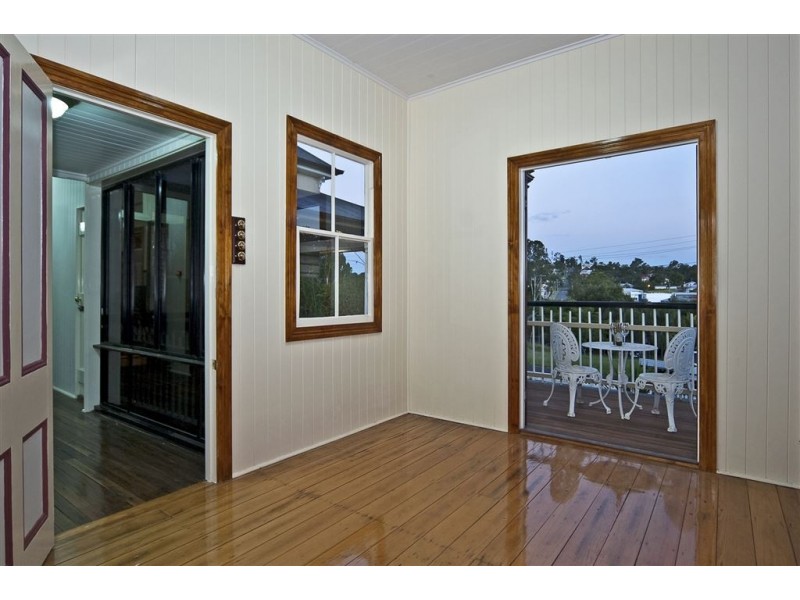 1 Johnstone Street, Sadliers Crossing QLD 4305