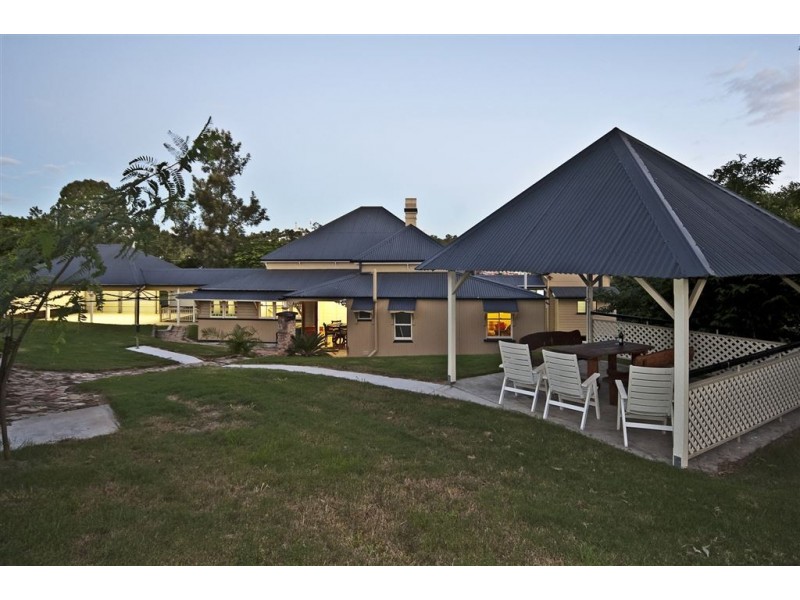 1 Johnstone Street, Sadliers Crossing QLD 4305