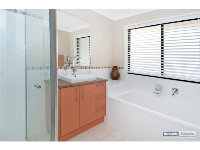 27 Carbine Court, Gleneagle QLD 4285