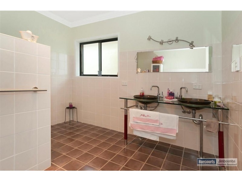 39 Portsmouth Court, Mundoolun QLD 4285