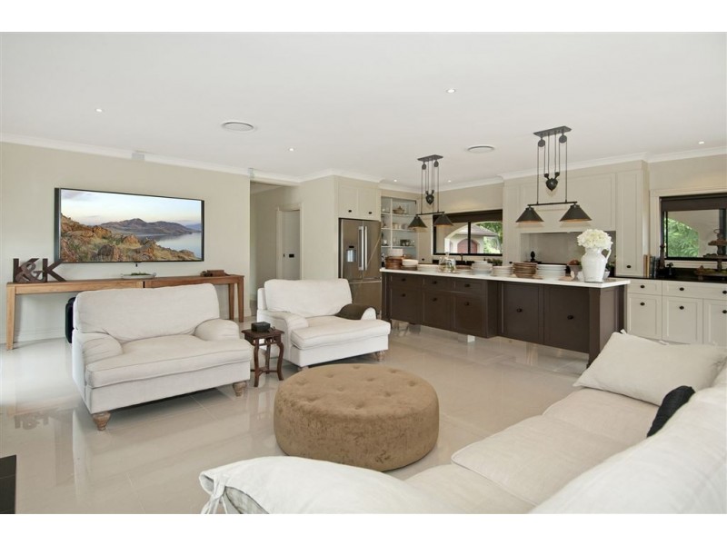 20 Baileys Mountain Road, Willow Vale QLD 4209