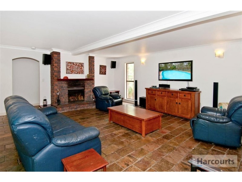 55 Rosina Road, North Maclean QLD 4280