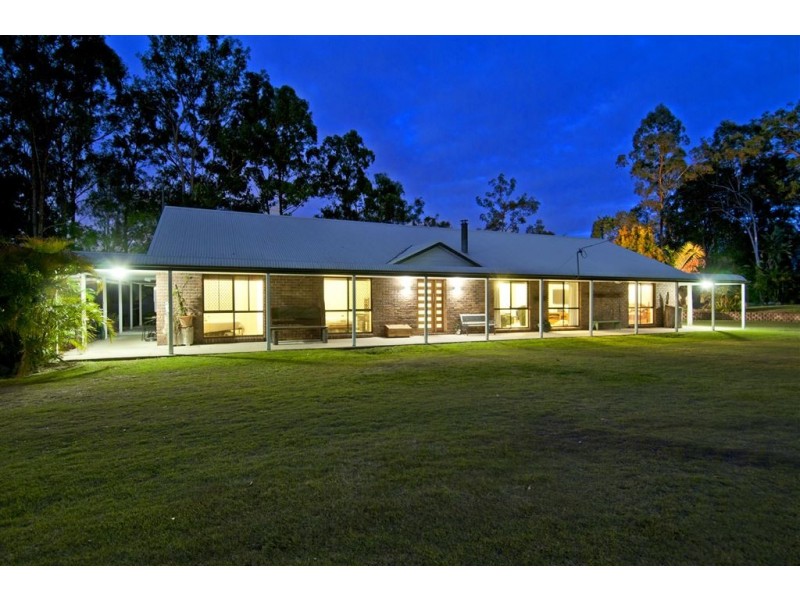 17 Gorky Place, Munruben QLD 4125