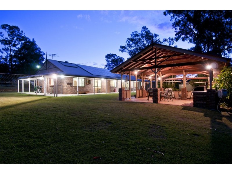 17 Gorky Place, Munruben QLD 4125