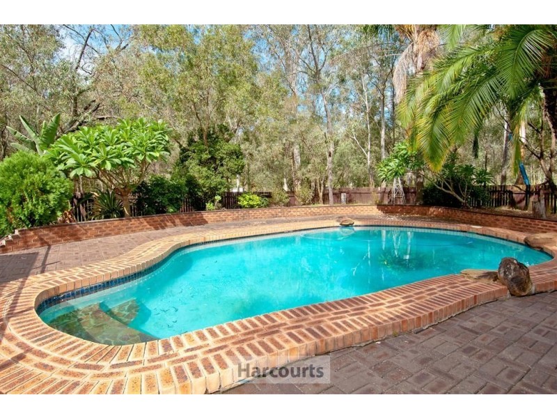 25 Dunfermline Road, North Maclean QLD 4280