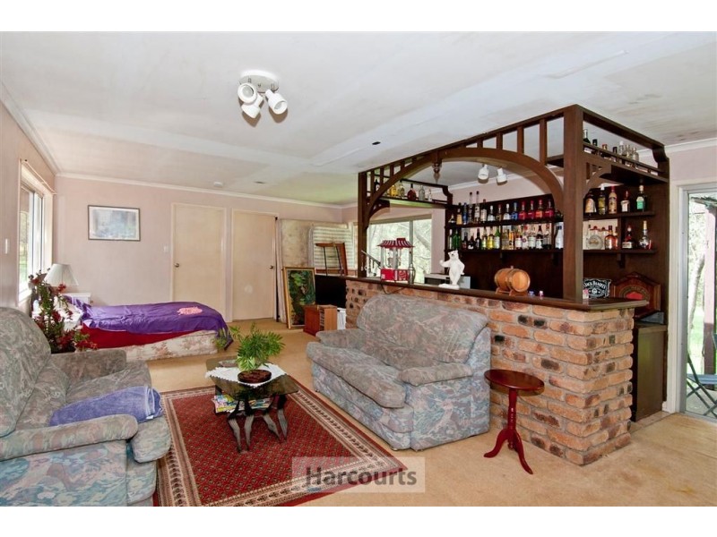 25 Dunfermline Road, North Maclean QLD 4280