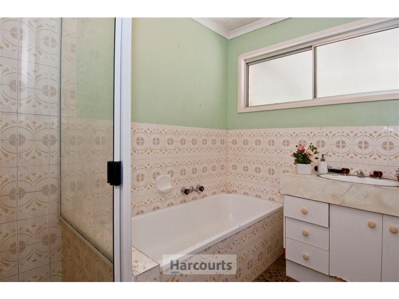 25 Dunfermline Road, North Maclean QLD 4280