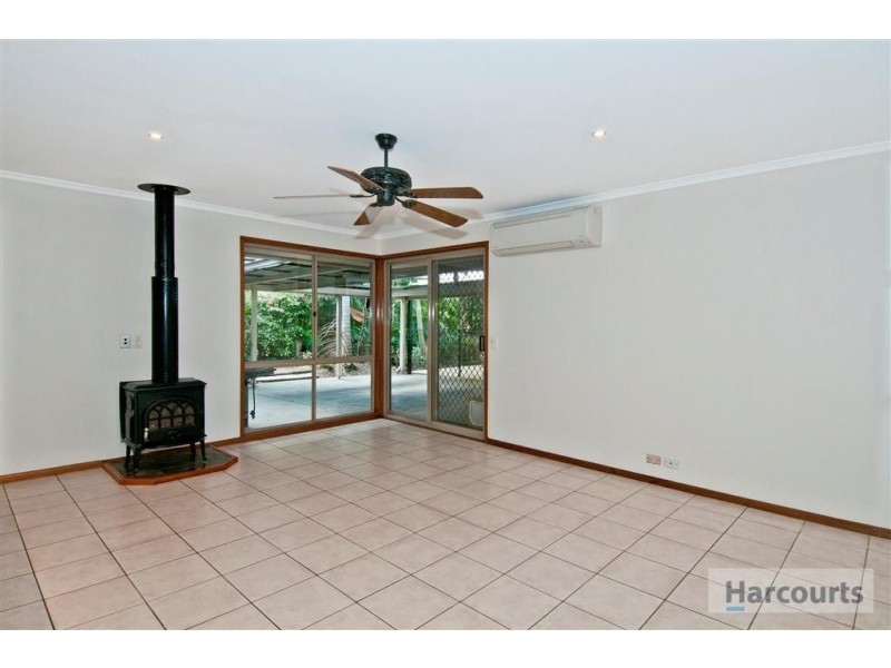 30 Errol Court, Cedar Grove QLD 4285