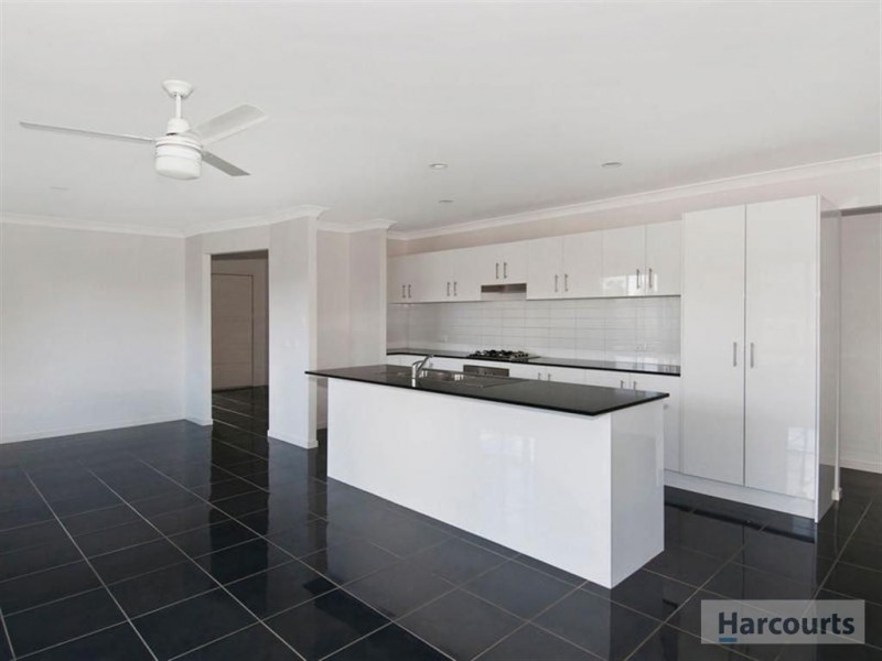 5 Ridgecrest Drive, Jimboomba QLD 4280