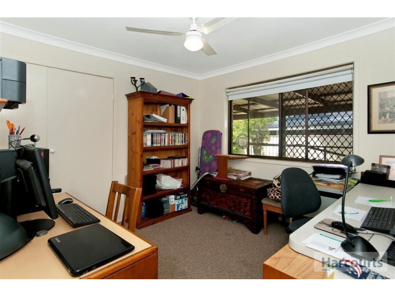 55 Sweetgum Street, Hillcrest QLD 4118