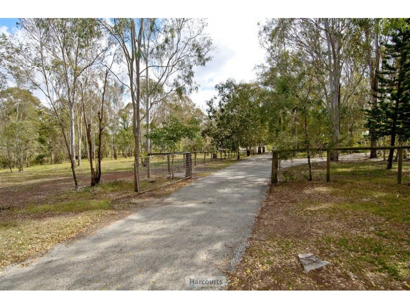 74-80 Sharon Drive, North Maclean QLD 4280