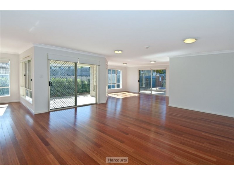 8 Sky Court, Springfield QLD 4300