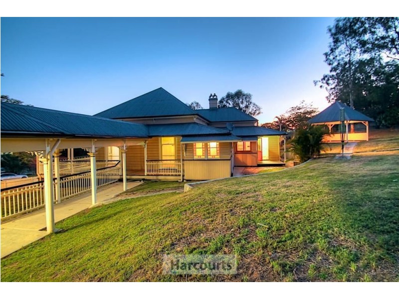 1 Johnstone Street, Sadliers Crossing QLD 4305