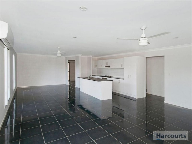 5 Ridgecrest Drive, Jimboomba QLD 4280