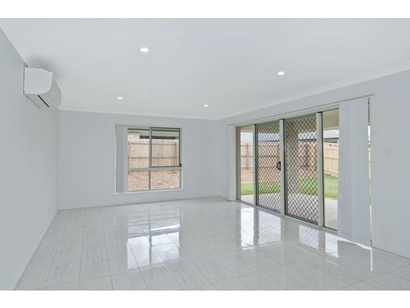 13 Birdwing Crescent, Jimboomba QLD 4280