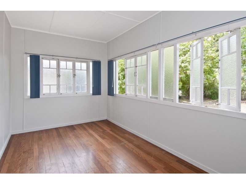 4 Montegue Street, Beaudesert QLD 4285