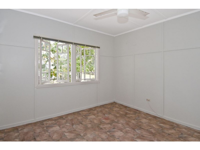 4 Montegue Street, Beaudesert QLD 4285