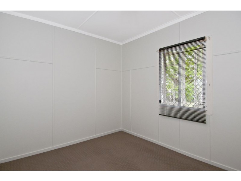 4 Montegue Street, Beaudesert QLD 4285