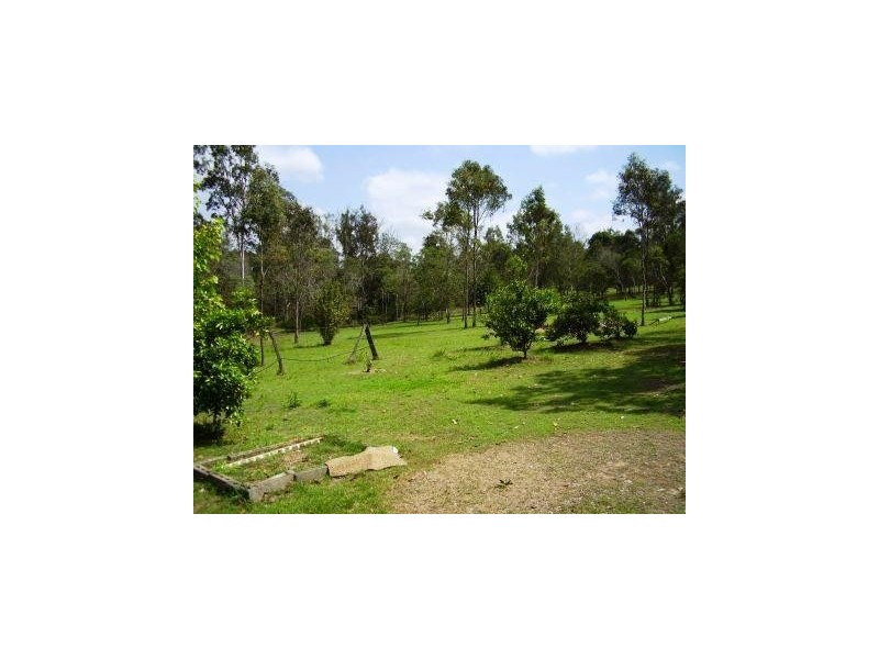 325-335 Teviot Road, Greenbank QLD 4124