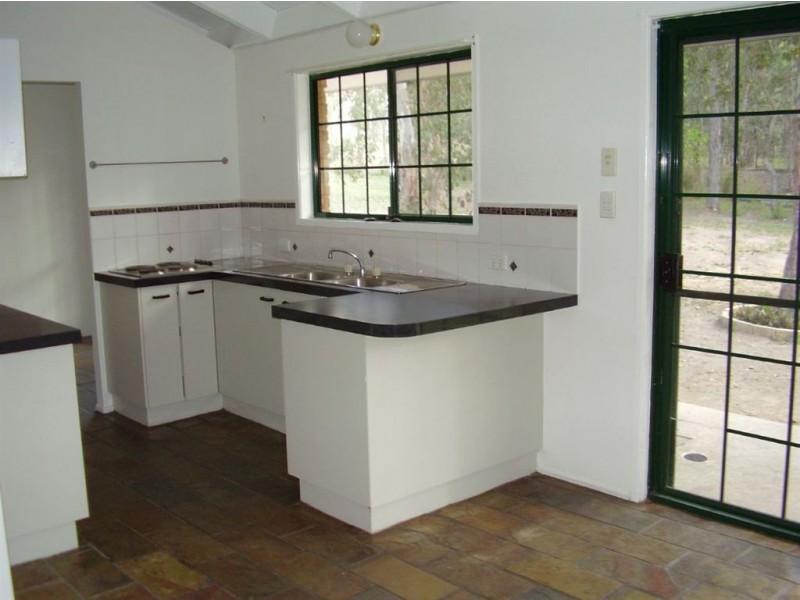 2 Sandpiper Court, Jimboomba QLD 4280