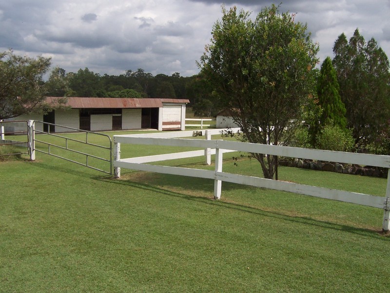 68 Smailes Road, North Maclean QLD 4280