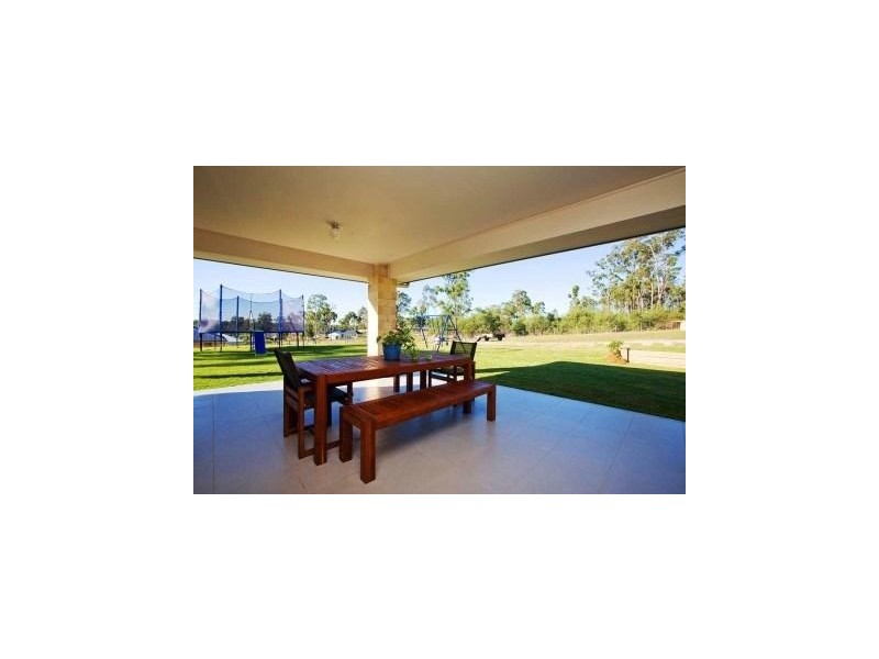 31 Blue Crane Court, New Beith QLD 4124