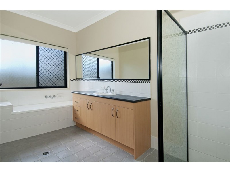 55 Old Coach Rd, Tamborine QLD 4270