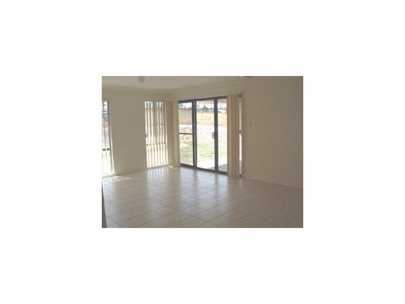 16 Pink Alder Ct, Jimboomba QLD 4280