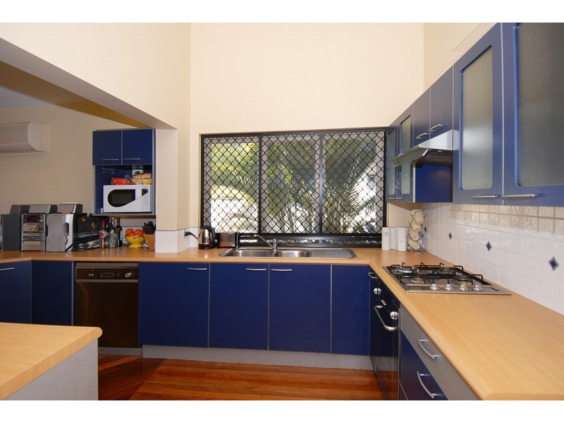 48 Kumbari Crescent, Mitchelton QLD 4053