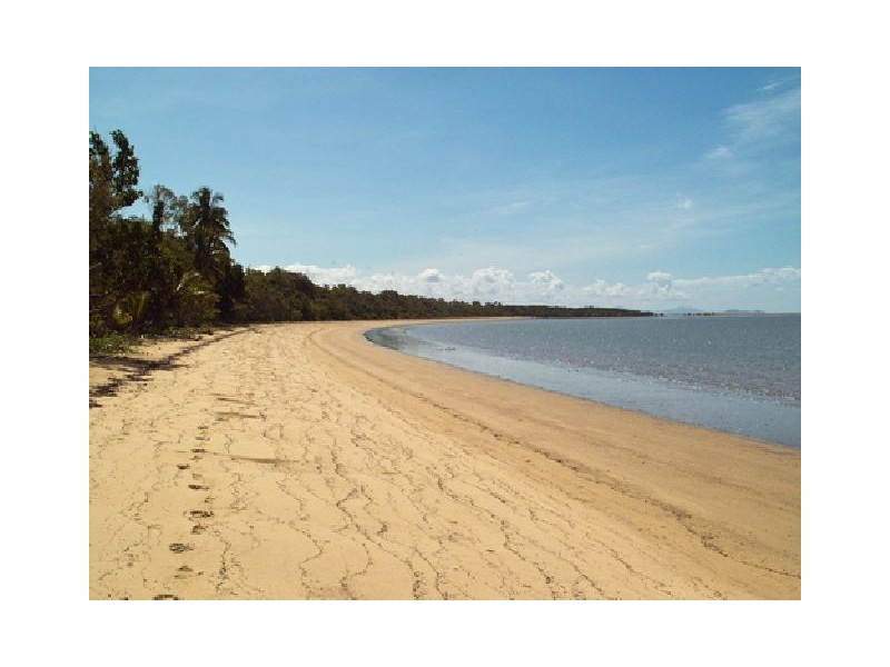 3 Commercial Drive, Cardwell QLD 4849